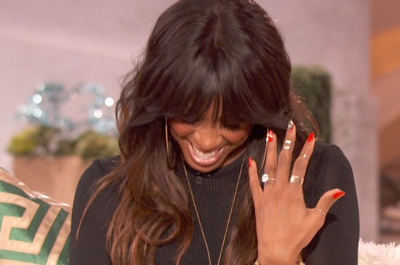 Kelly Rowland Confirms Engagement- “He Put A Ring On It!”